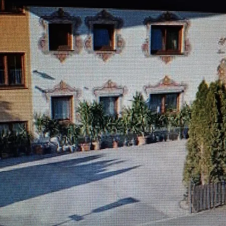 Gaestehaus Maximilian Pensión *